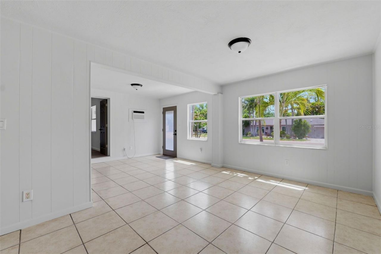 3030 5th Street N, Saint Petersburg, FL 33704 Photo