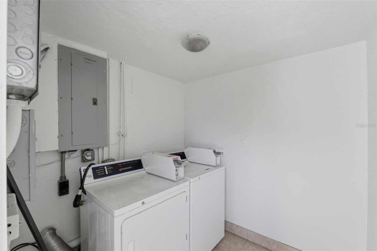 3030 5th Street N, Saint Petersburg, FL 33704 Photo