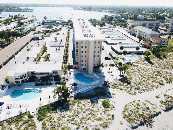 1255 TARPON CENTER DRIVE , Unit 612, VENICE, FL 34285