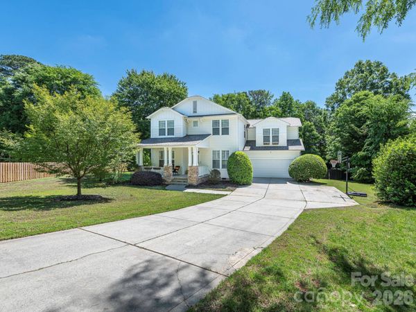 1409 Shade Tree Court, Matthews, NC 28104
