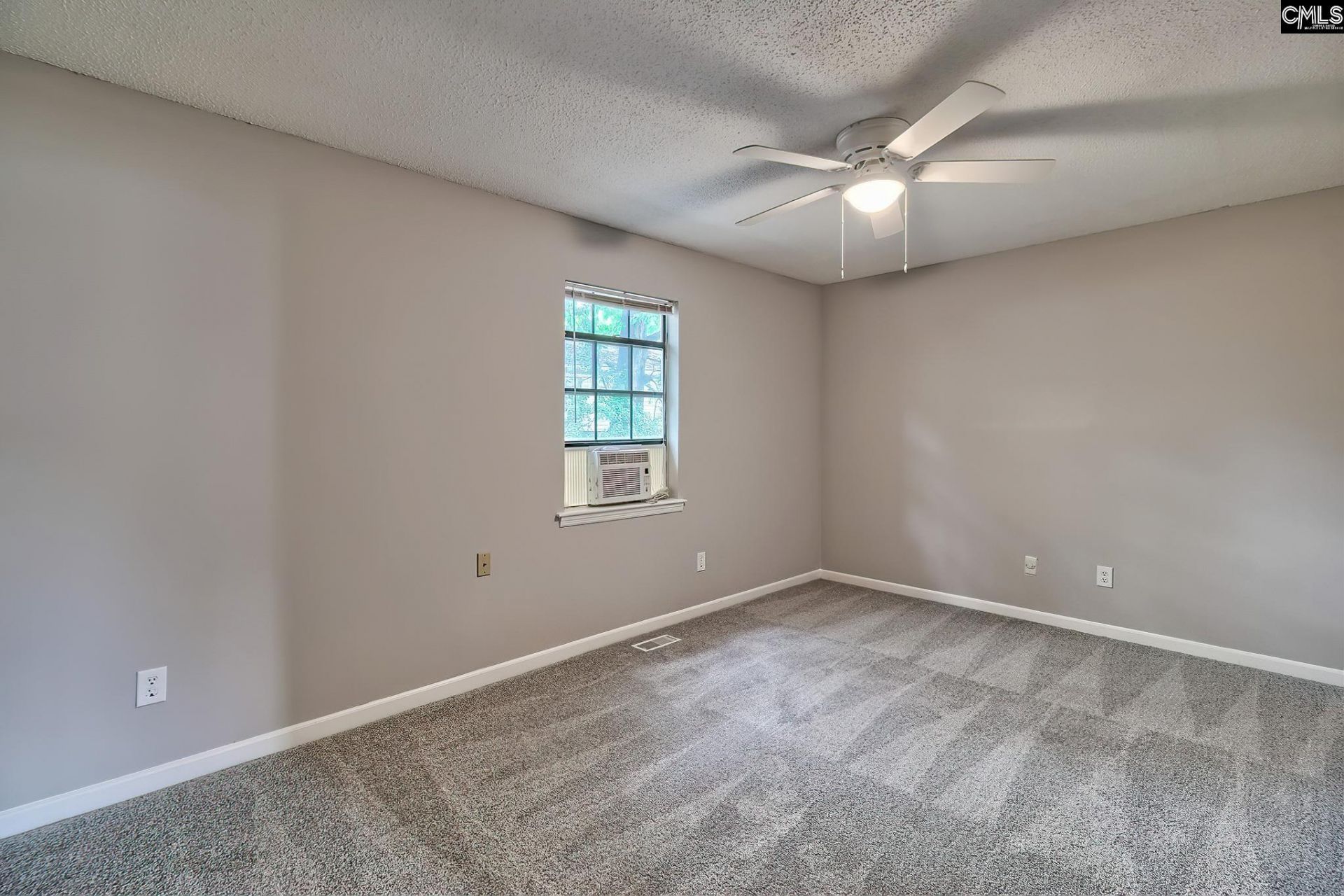 4 Bradley Court  Photo 17