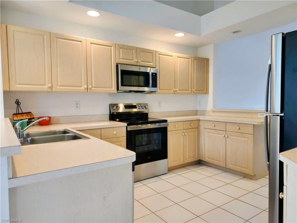 14070 Eagle Ridge Lakes Dr, Unit 202, Fort Myers, FL 33912 Photo