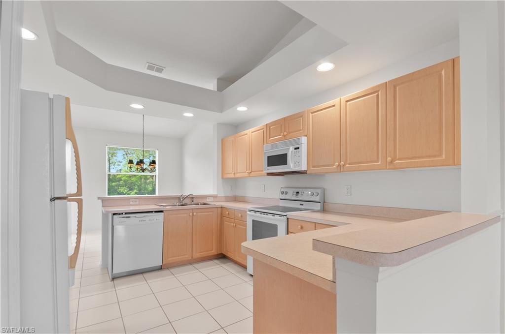 14070 Eagle Ridge Lakes Dr, Unit 202, Fort Myers, FL 33912 Photo