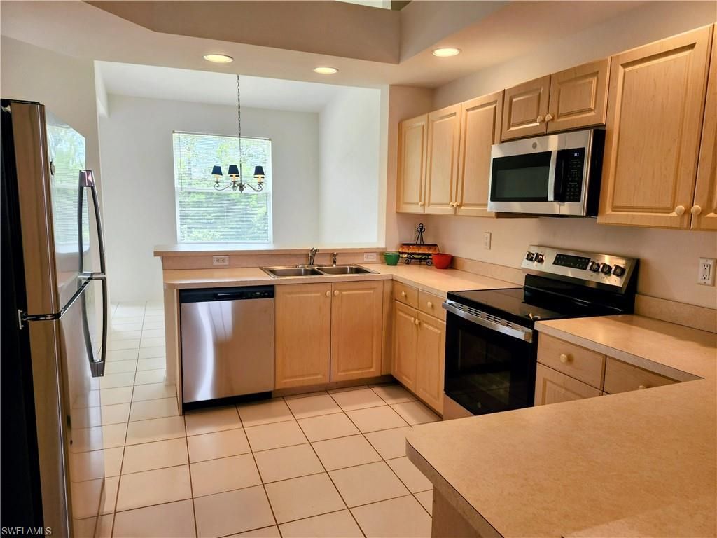 14070 Eagle Ridge Lakes Dr, Unit 202, Fort Myers, FL 33912 Photo