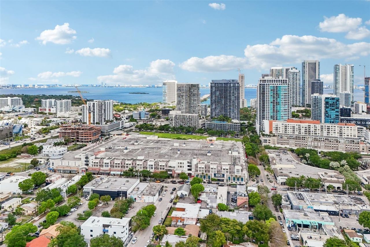 3470 E Coast Ave , Unit H2503, Miami, FL 33137 Photo
