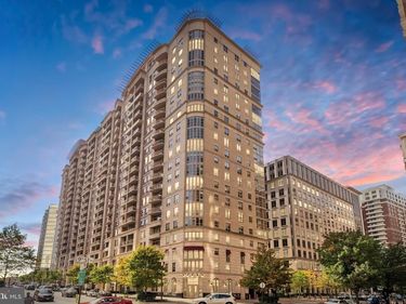888 N QUINCY STREET, Unit 910, ARLINGTON, VA 22203