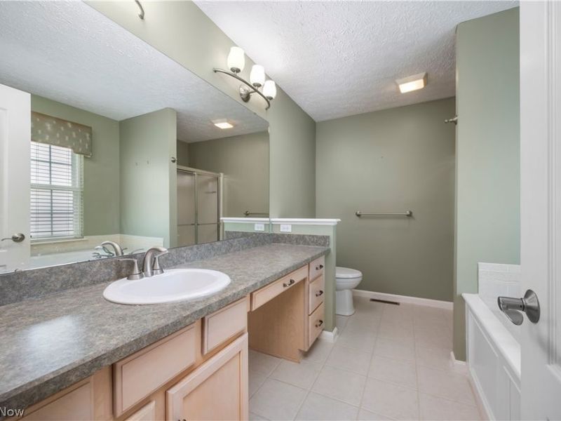407 Clearbrook Drive , Avon Lake, OH 44012 Photo 15
