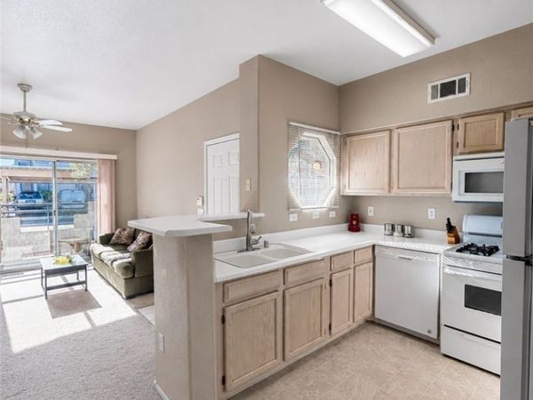 5415 W Harmon Avenue, Unit 1161, Las Vegas, NV 89103