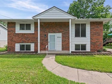 2903 NE 56th Terrace, Gladstone, MO 64119