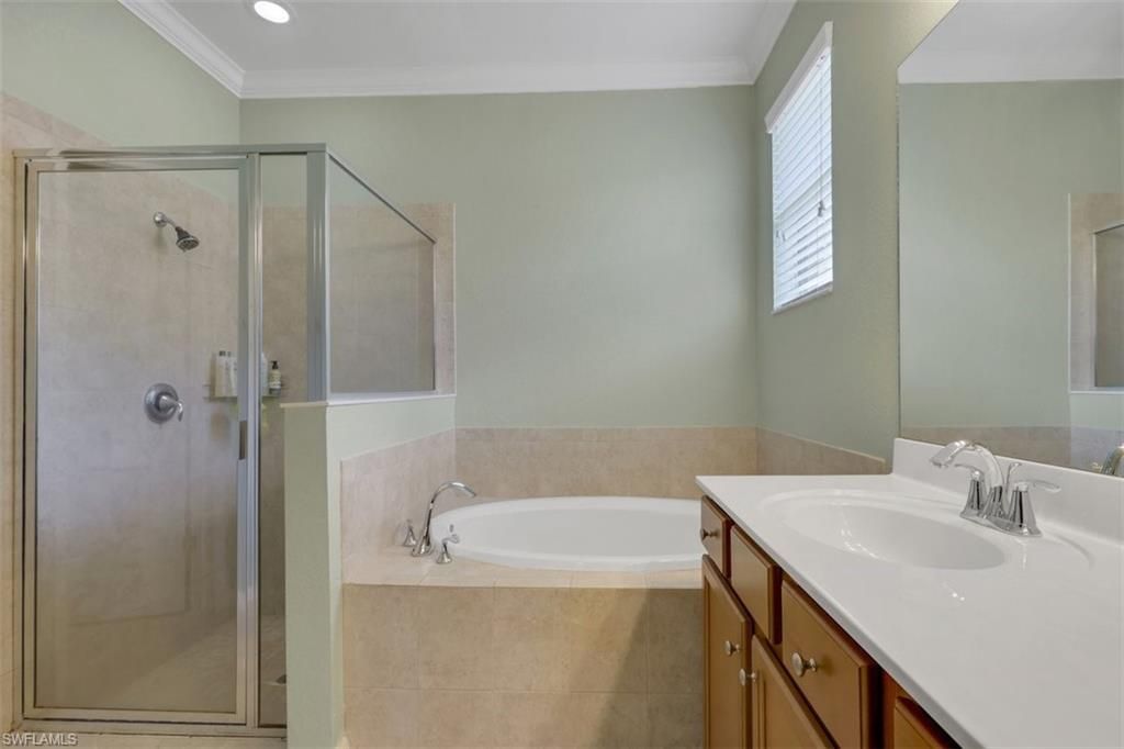 2391 Heydon Cir E, Naples, FL 34120 Photo