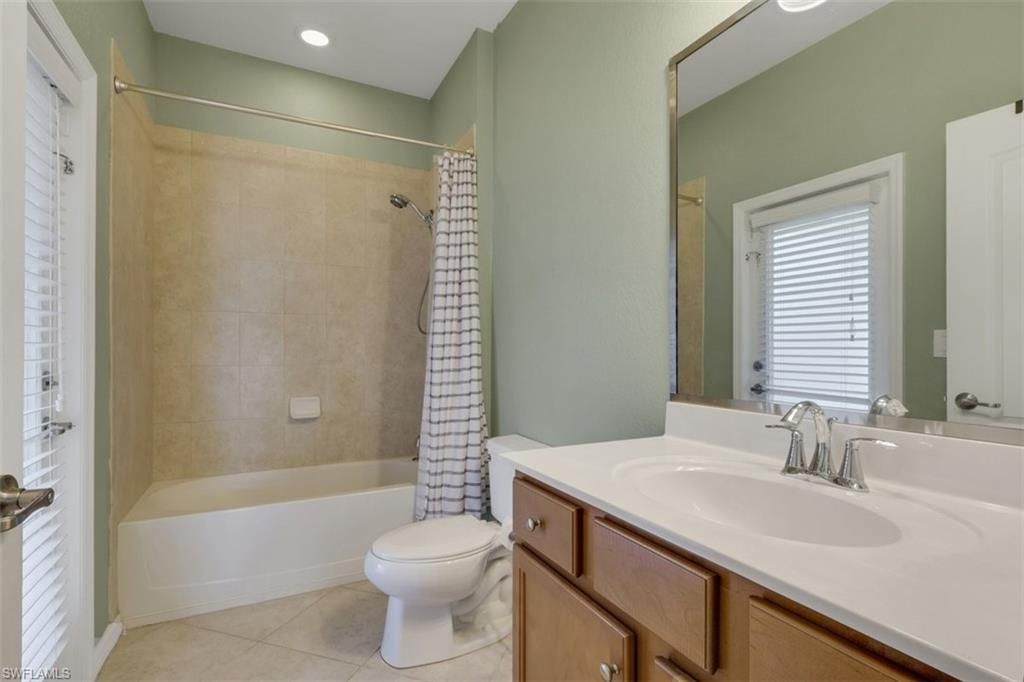 2391 Heydon Cir E, Naples, FL 34120 Photo