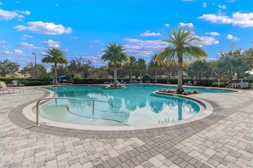 2391 Heydon Cir E, Naples, FL 34120 Photo