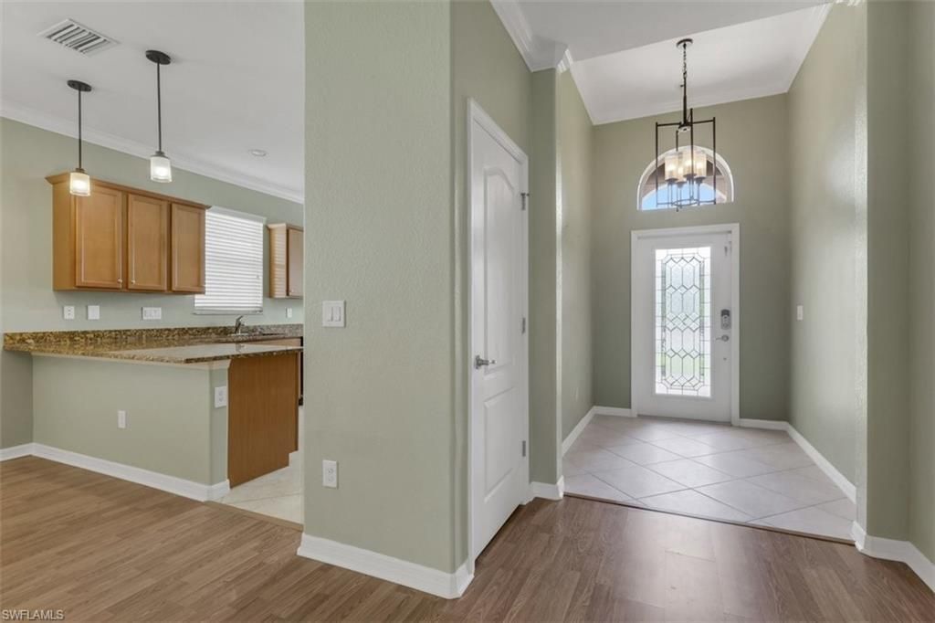 2391 Heydon Cir E, Naples, FL 34120 Photo