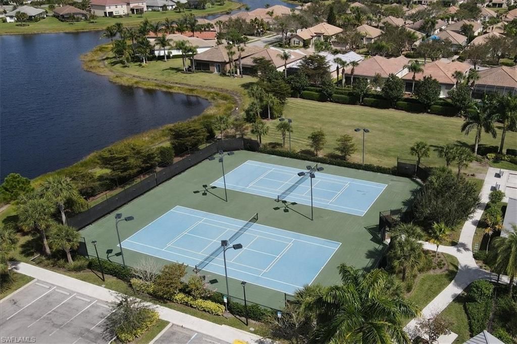 2391 Heydon Cir E, Naples, FL 34120 Photo