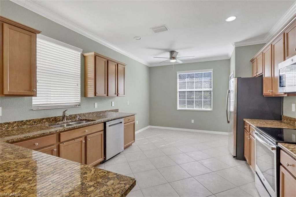 2391 Heydon Cir E, Naples, FL 34120 Photo