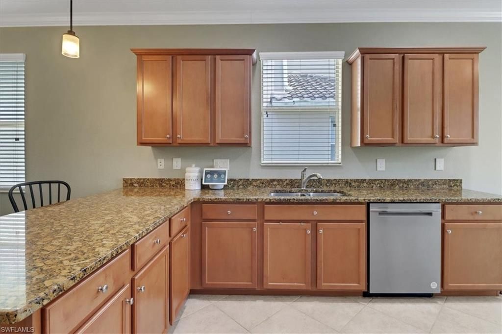 2391 Heydon Cir E, Naples, FL 34120 Photo