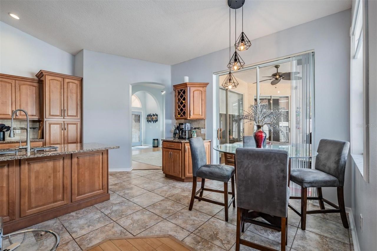 1821 Palm Ridge Place, Valrico, FL 33594 Photo