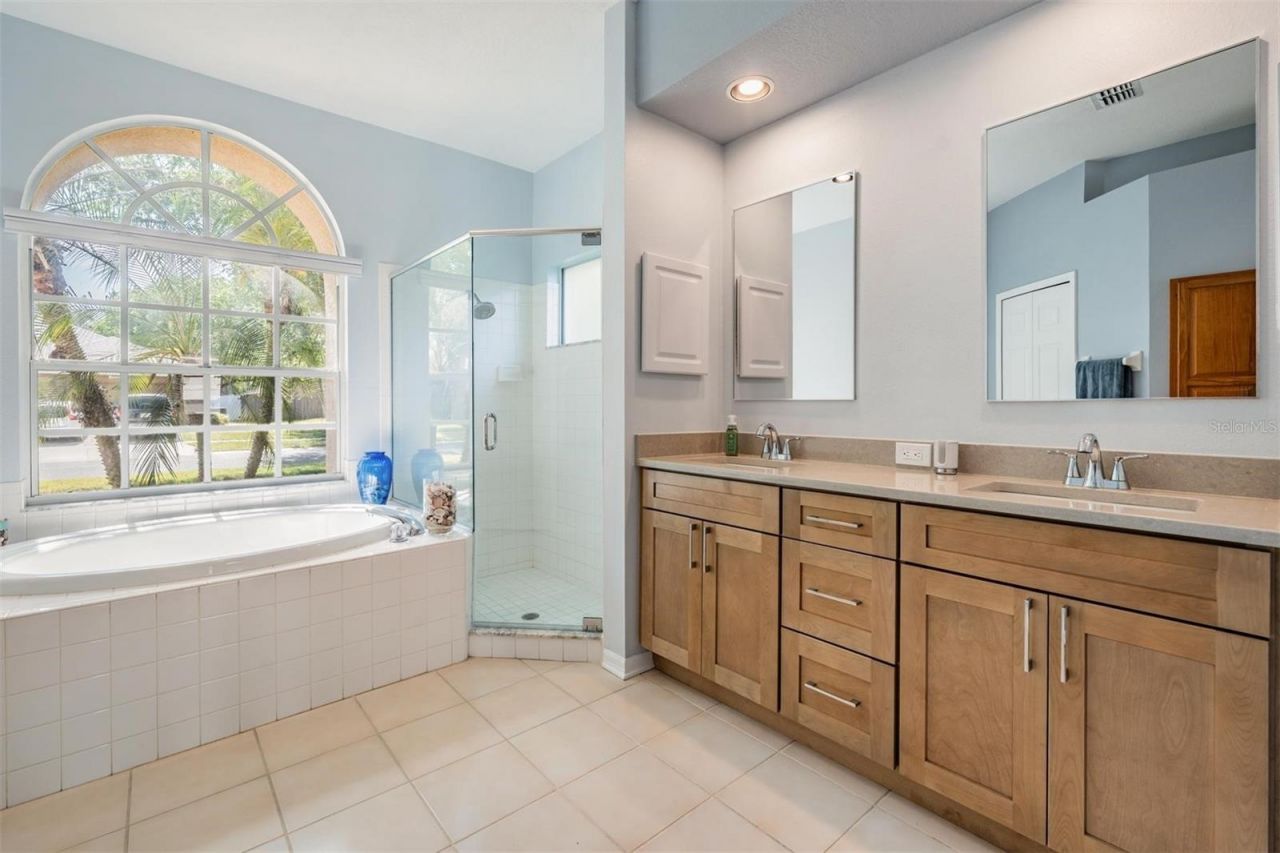 1821 Palm Ridge Place, Valrico, FL 33594 Photo