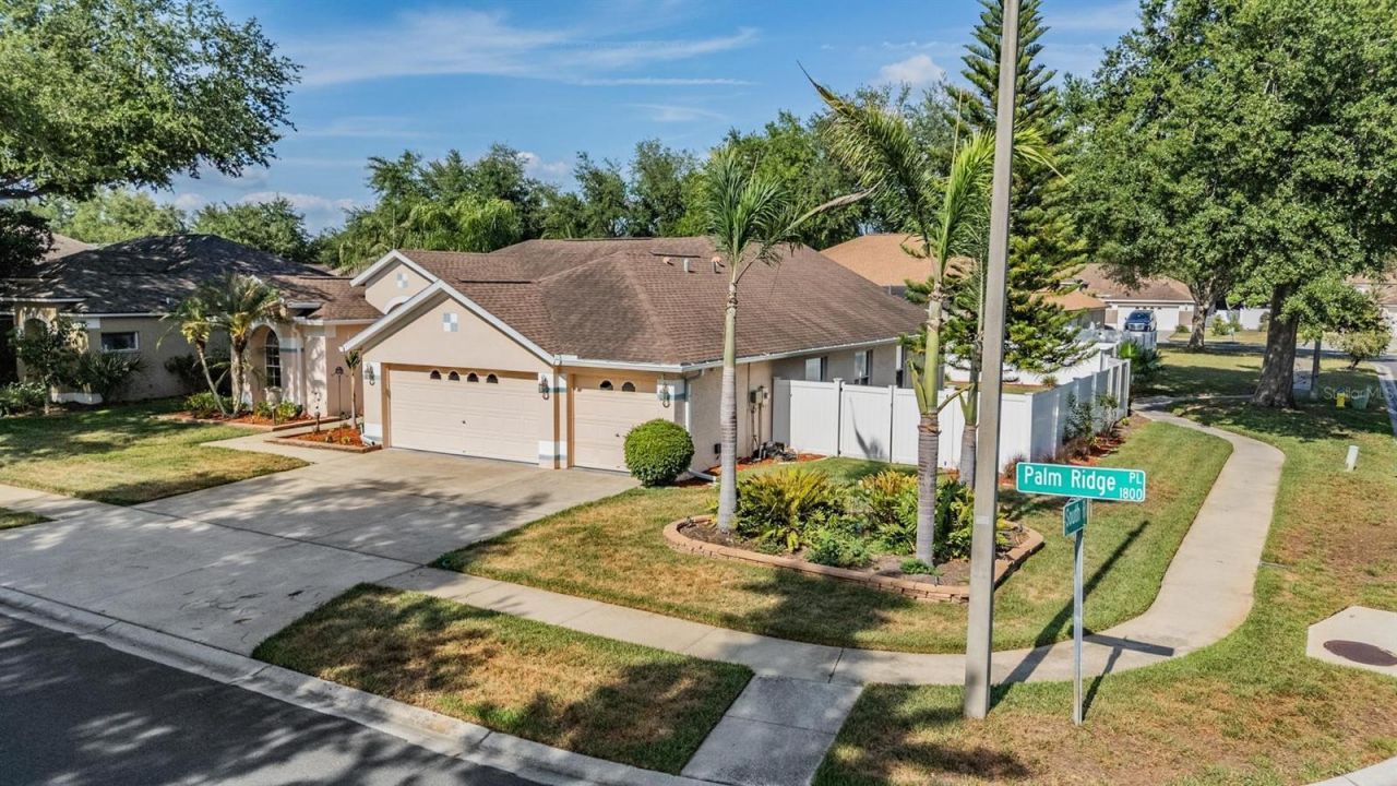 1821 Palm Ridge Place, Valrico, FL 33594 Photo