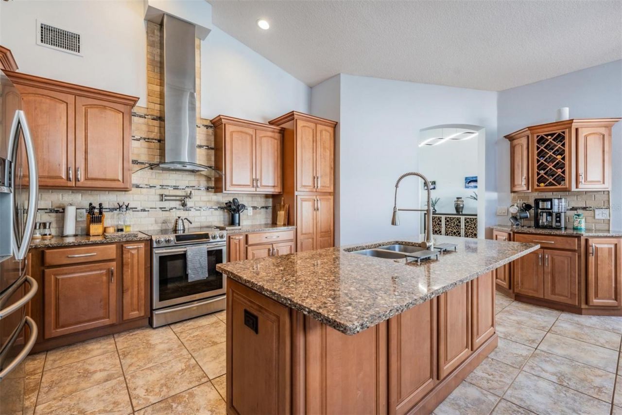 1821 Palm Ridge Place, Valrico, FL 33594 Photo