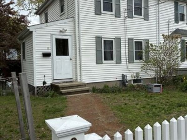 8 Marrigan St, Unit 1, Arlington, MA 02474
