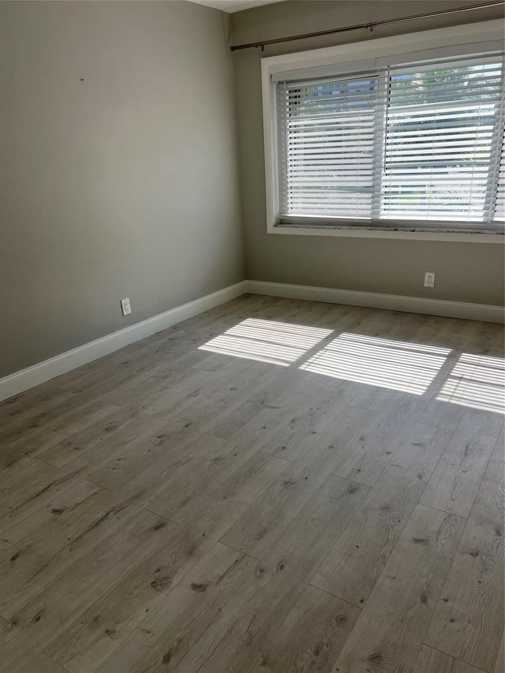 4143 N Ocean Boulevard, Unit 308, Fort Lauderdale, FL 33308 Photo
