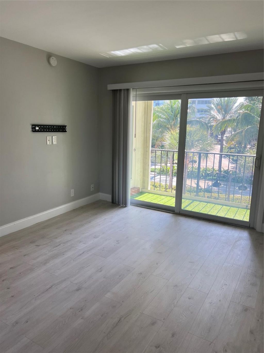 4143 N Ocean Boulevard, Unit 308, Fort Lauderdale, FL 33308 Photo