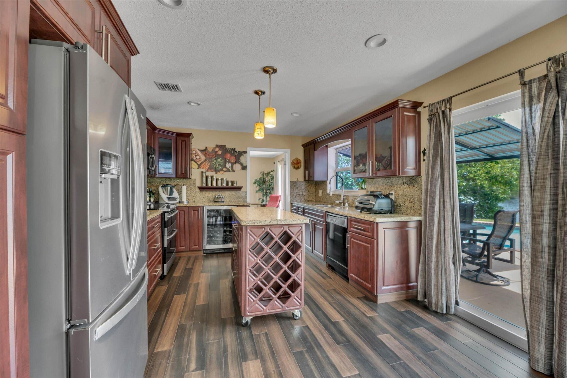 621 SW 98th Terrace, Pembroke Pines, FL 33025 Photo
