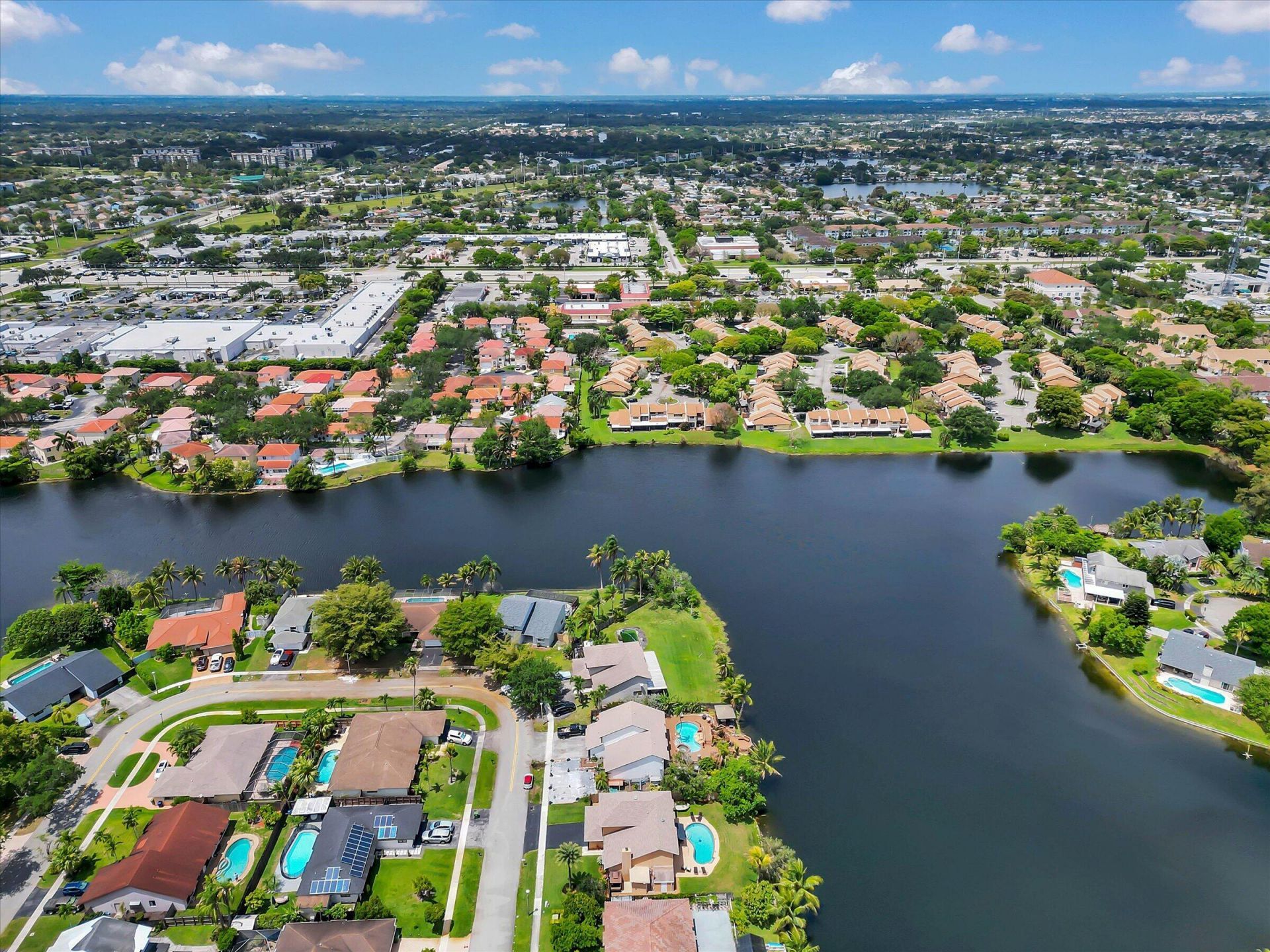 621 SW 98th Terrace, Pembroke Pines, FL 33025 Photo