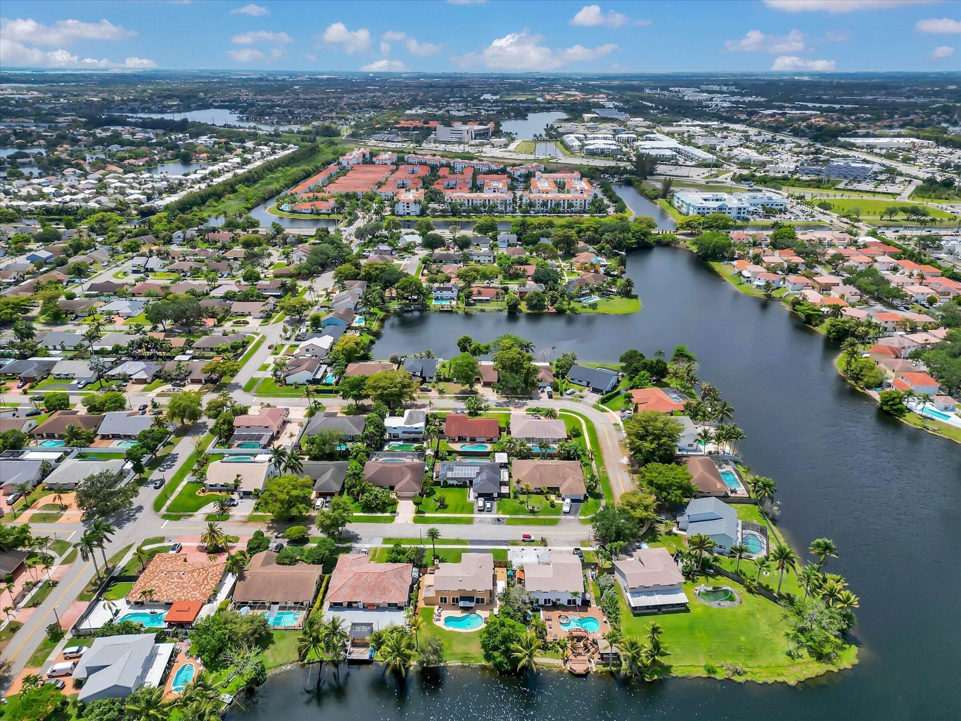 621 SW 98th Terrace, Pembroke Pines, FL 33025 Photo