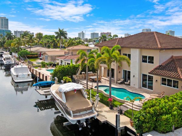 2461 SE 10th Street, Pompano Beach, FL 33062