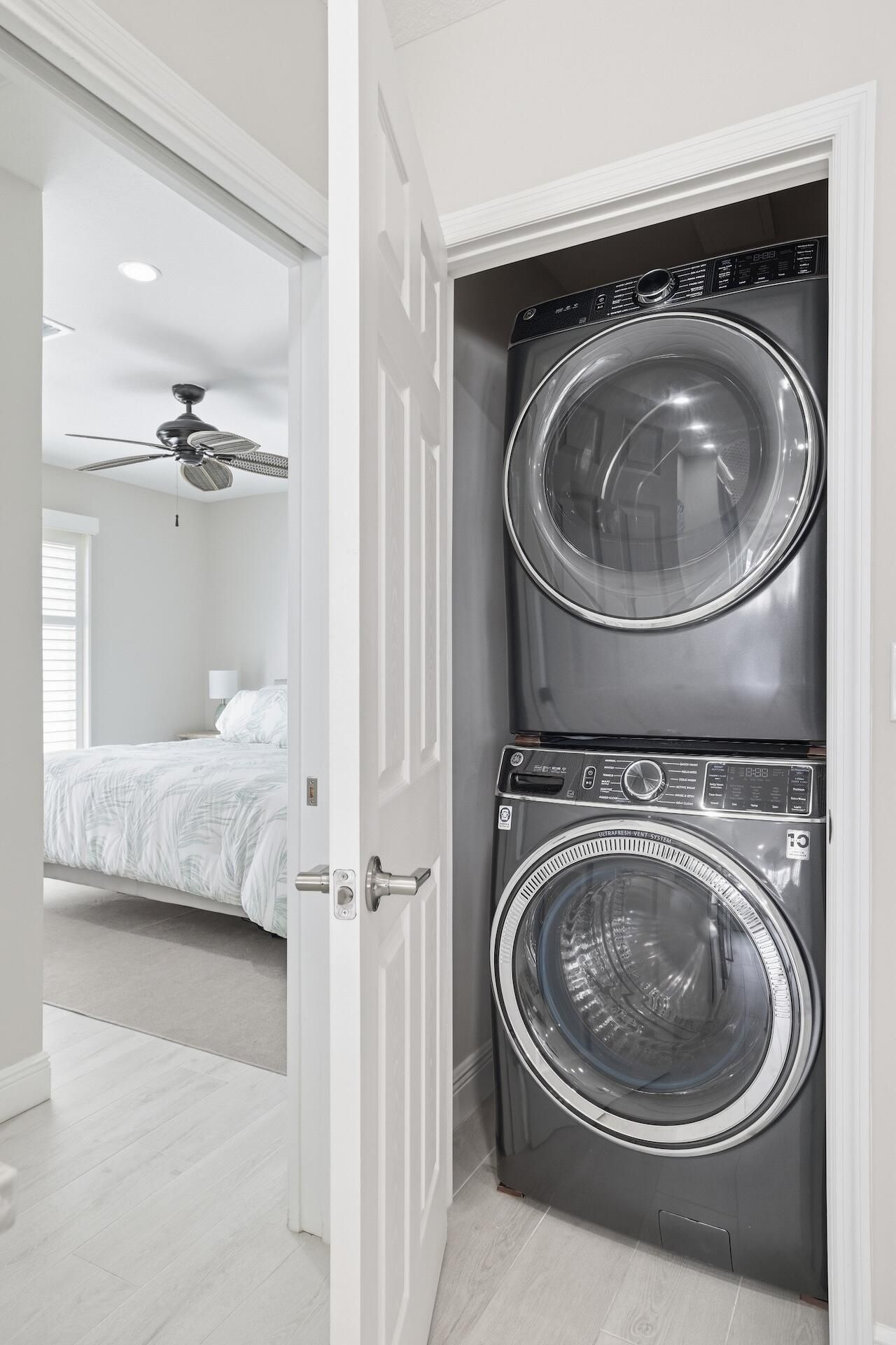 1457 NE Ocean Boulevard, Unit 8, Stuart, FL 34996 Photo