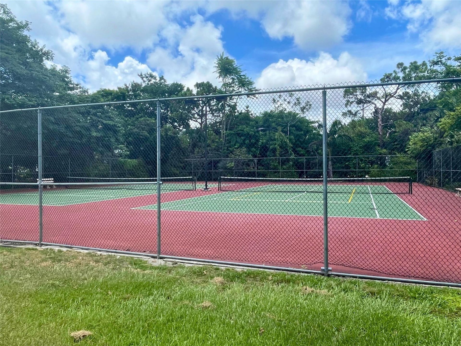 283 Saxony F, Delray Beach, FL 33446 Photo