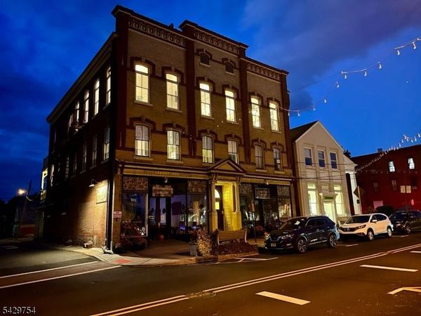 17 Bridge St, Unit A, Frenchtown, NJ 08825