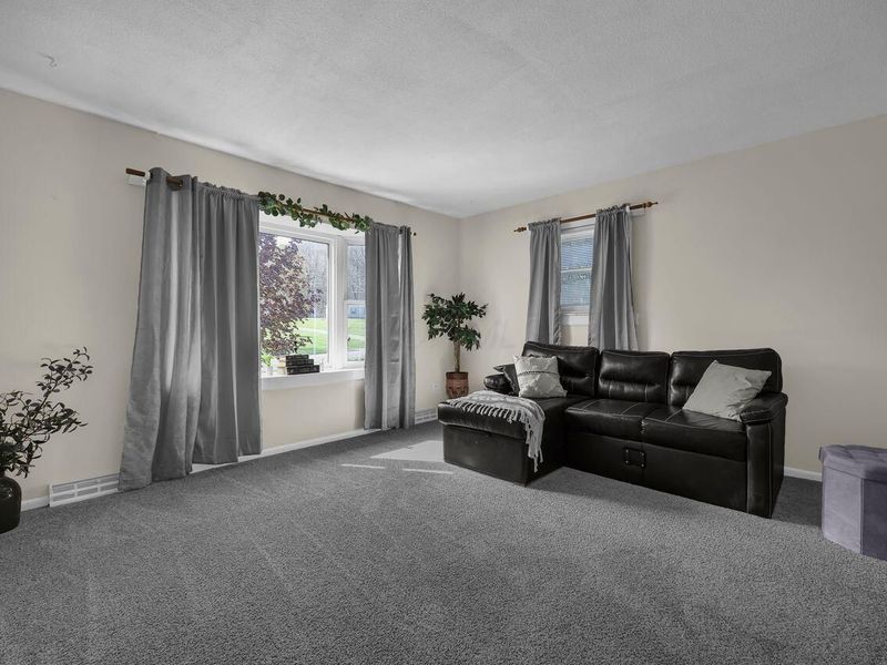 12778 Claylick Road SE, Heath, OH 43056 Photo 6