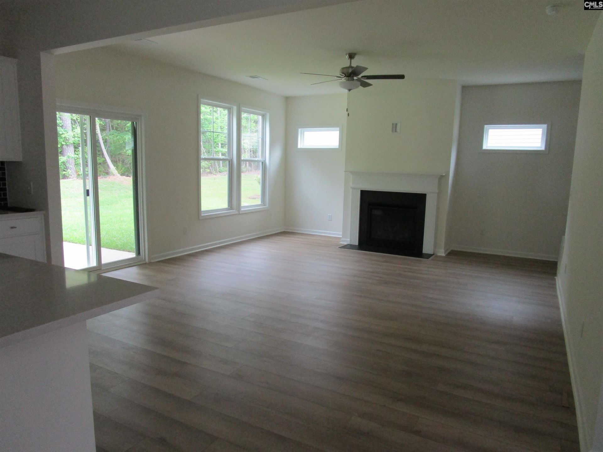 598 Griffon Drive Photo 11