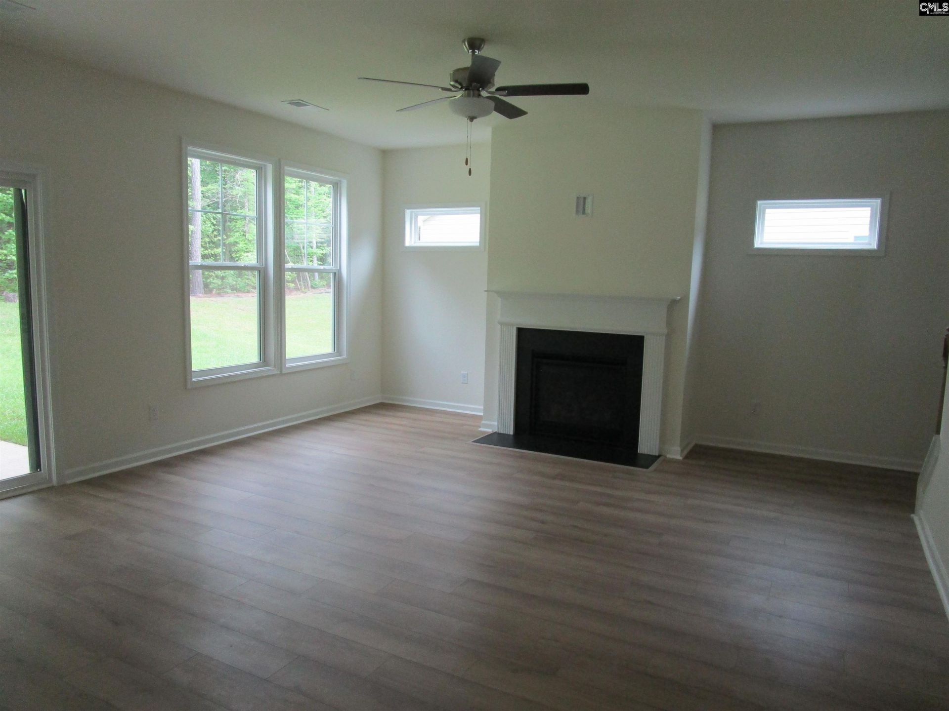 598 Griffon Drive Photo 12
