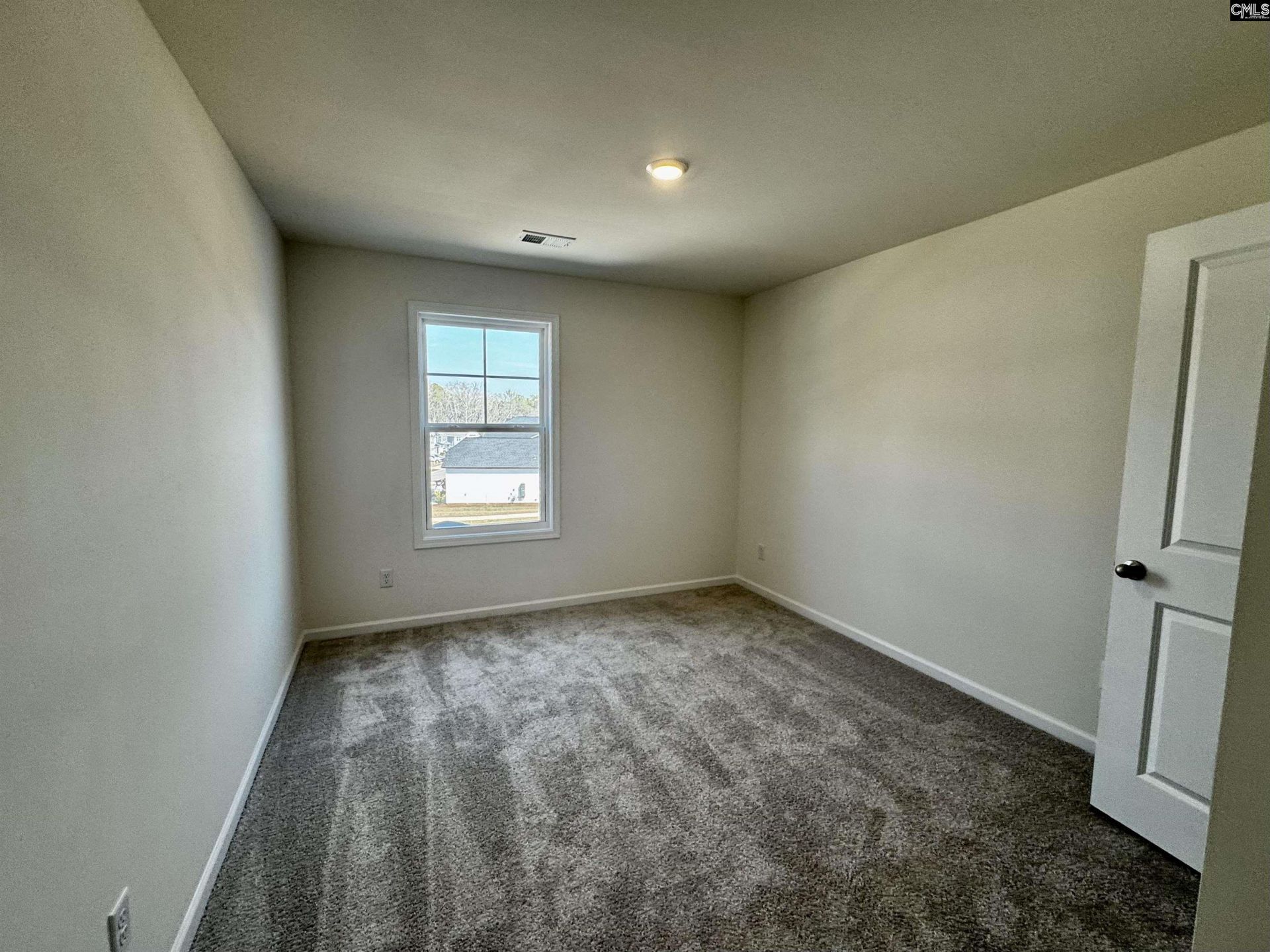598 Griffon Drive Photo 31
