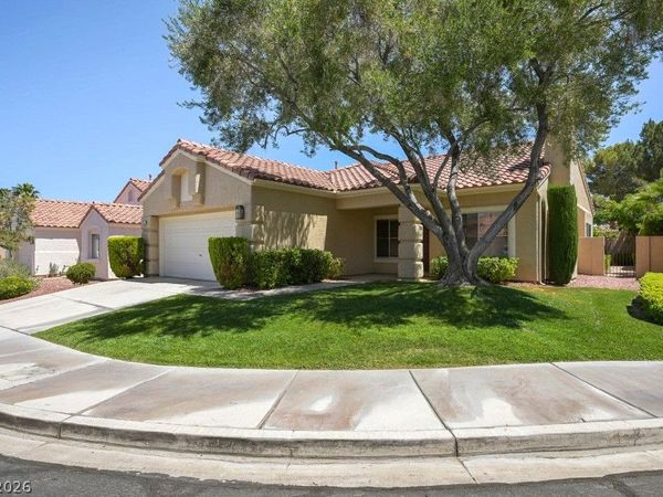 9761 Hitching Rail Drive , Las Vegas, NV 89117
