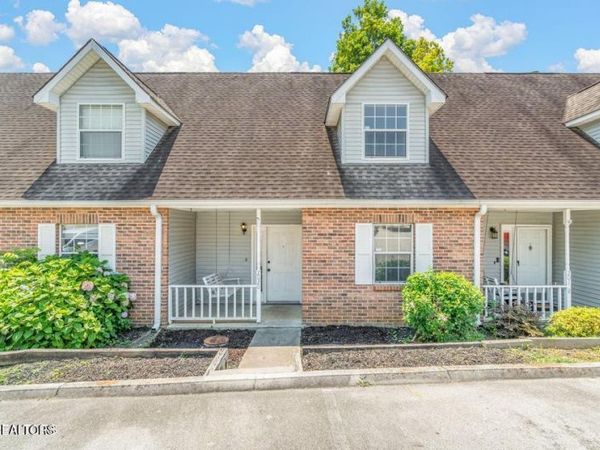 2020 Silverbrook Drive, Knoxville, TN 37923