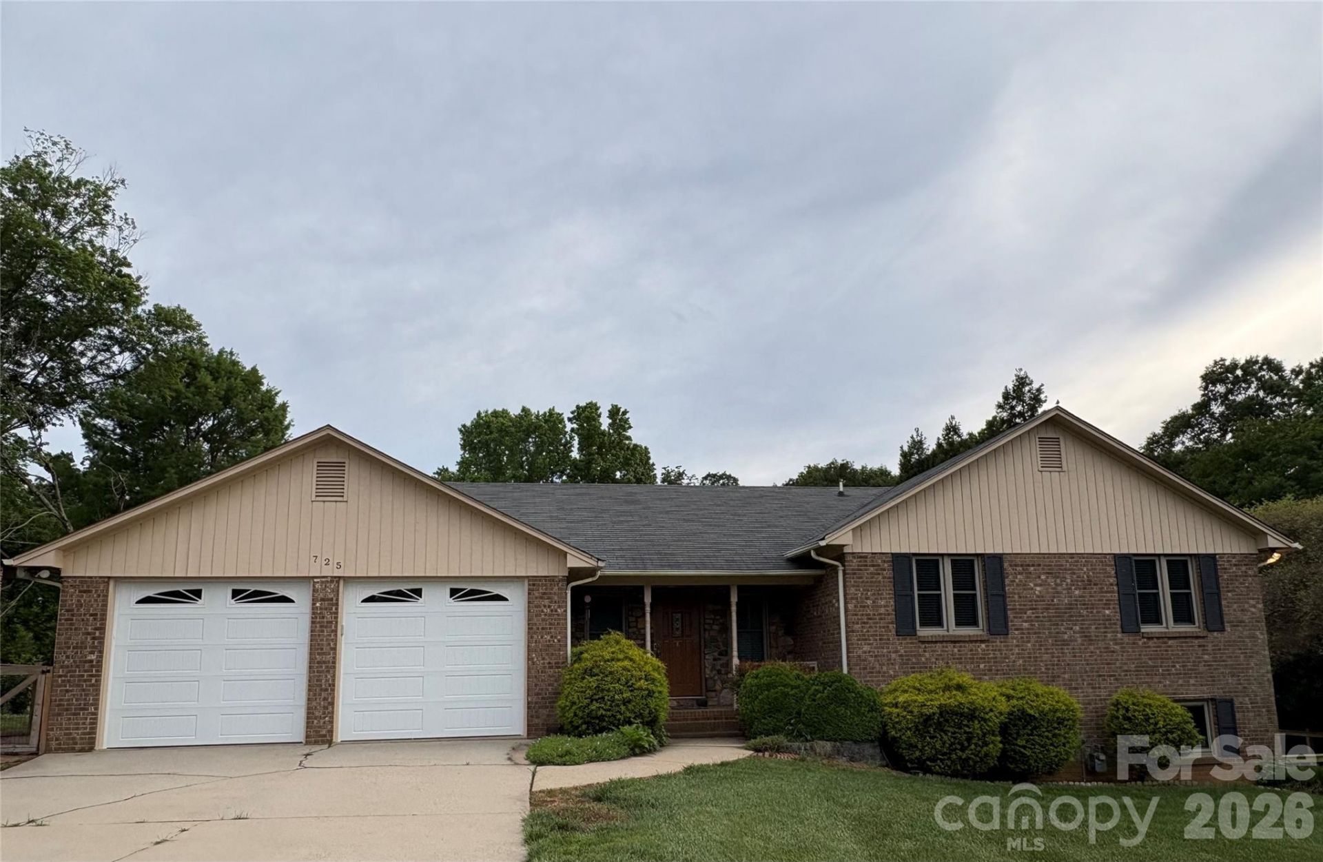 725 Sunridge Drive , Unit 18, Lincolnton, NC 28092 Main Photo