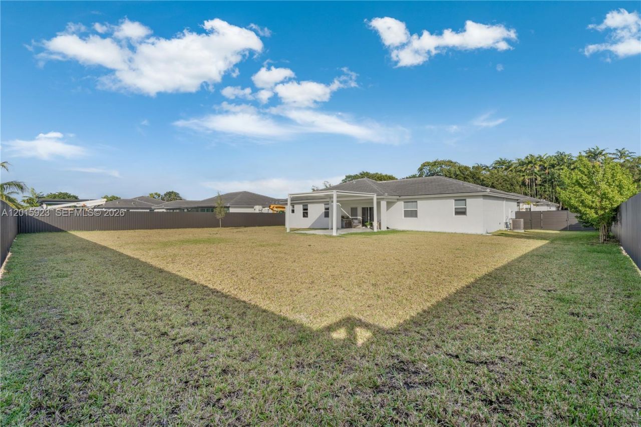 19100 SW 132nd Pl , Miami, FL 33177 Photo
