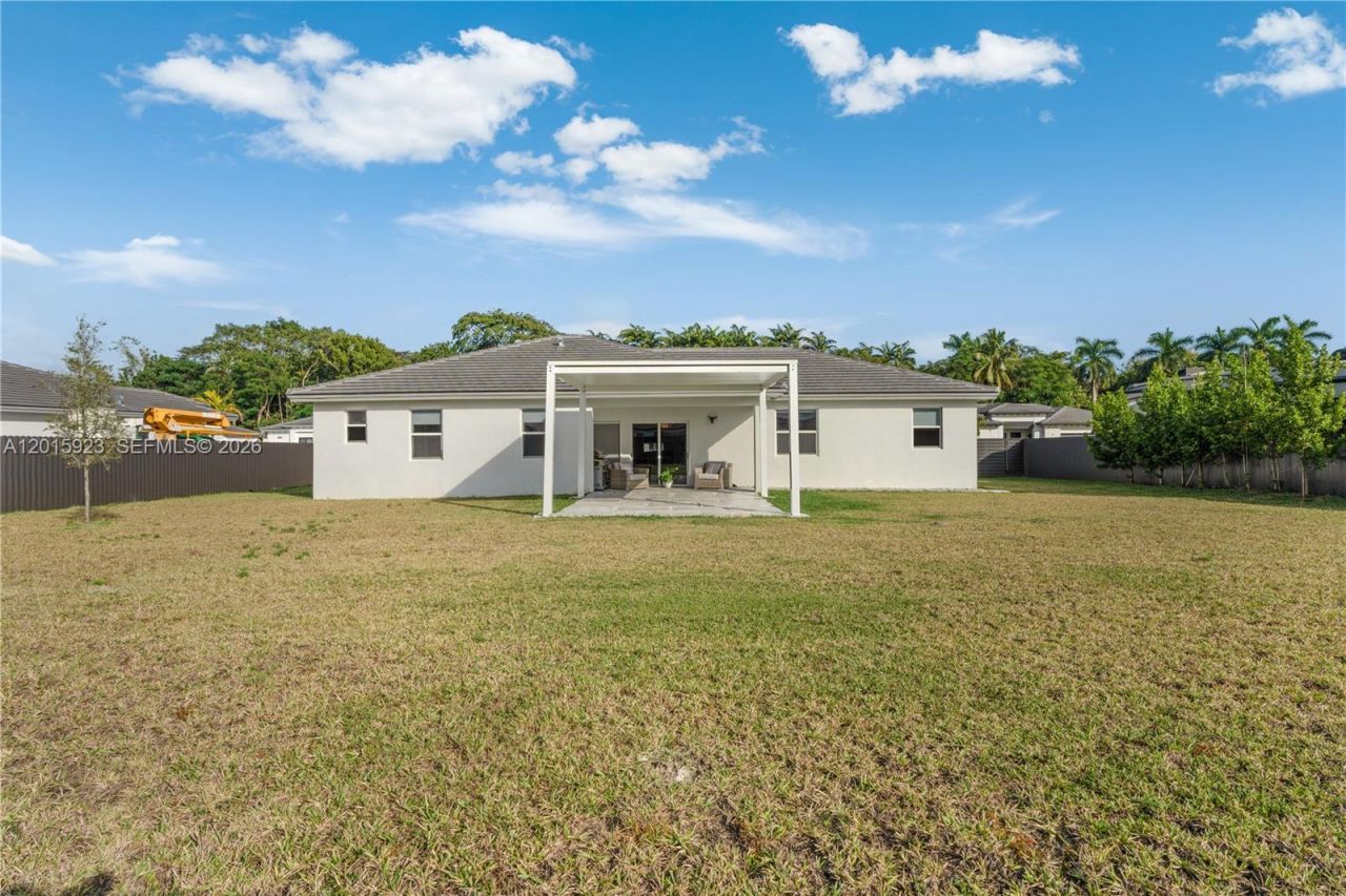 19100 SW 132nd Pl , Miami, FL 33177 Photo