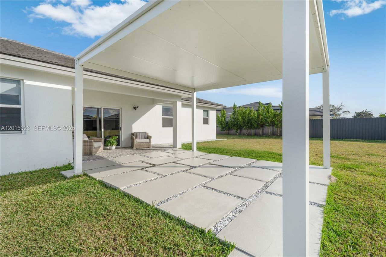 19100 SW 132nd Pl , Miami, FL 33177 Photo