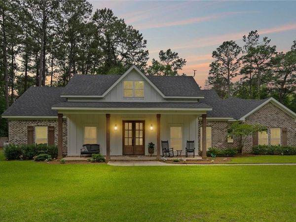 501 Oak Ridge Drive , Satsuma, AL 36572