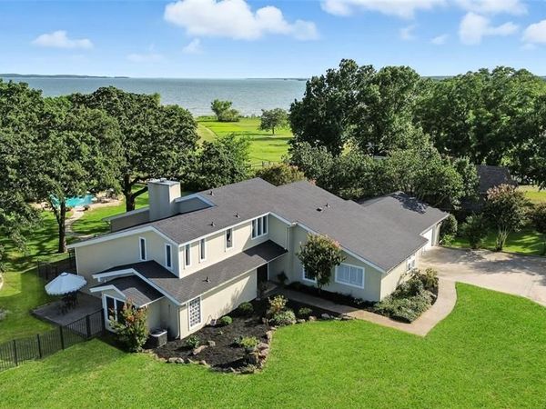 294 Wolf Creek Road, Valley View, TX 76272
