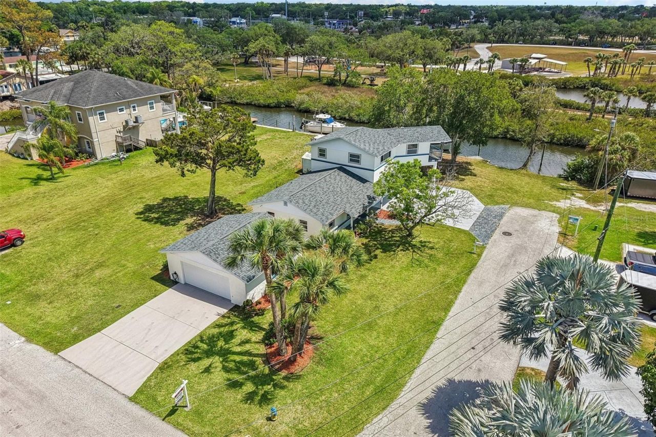 8212 Hayward Lane, Port Richey, FL 34668 Photo