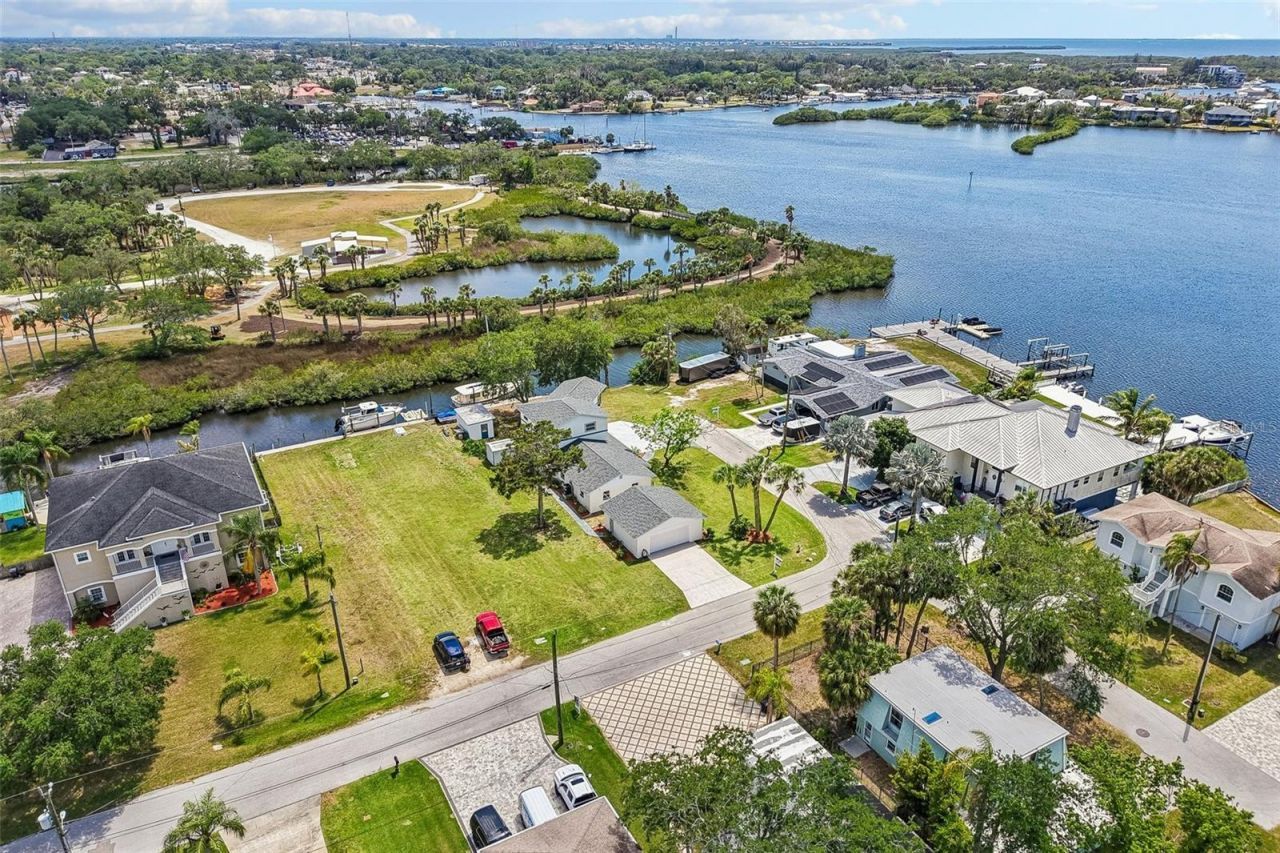 8212 Hayward Lane, Port Richey, FL 34668 Photo