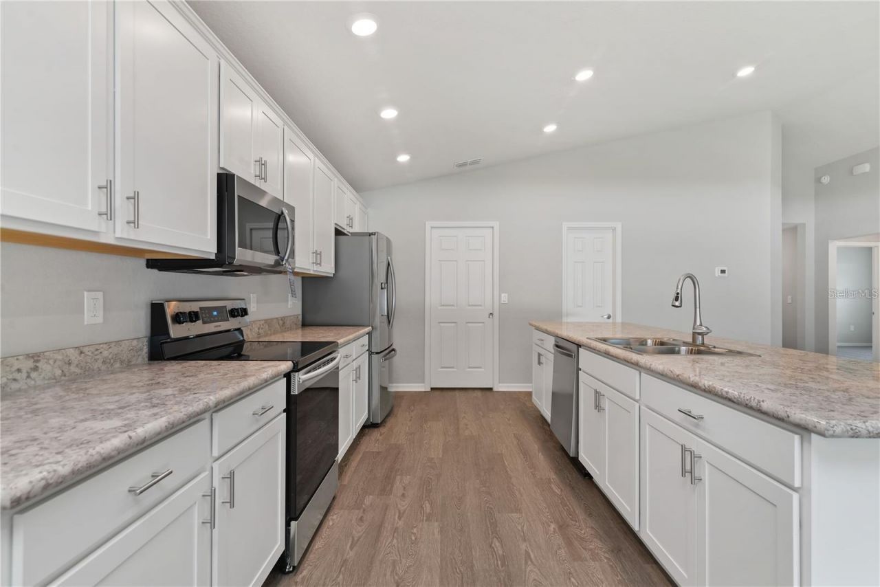 6392 Gardner Drive, Lakeland, FL 33813 Photo