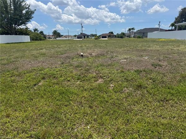 1008 NW 16th TER , CAPE CORAL, FL 33993